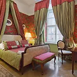 ホテル The Bonerowski Palace Boutique 5*