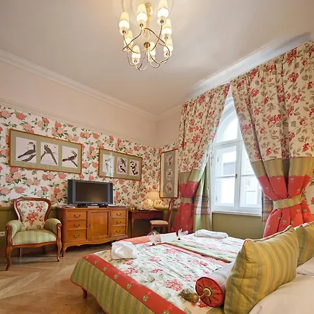 酒店 The Bonerowski Palace Boutique 5*
