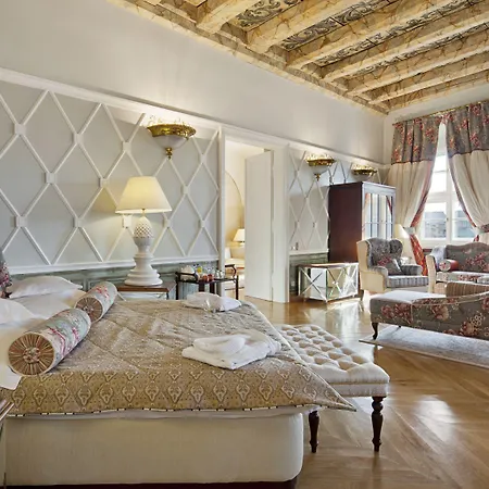 فندق The Bonerowski Palace Boutique