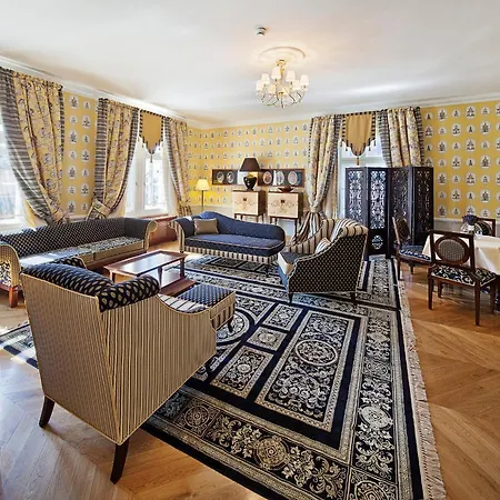 The Bonerowski Palace Boutique Отель