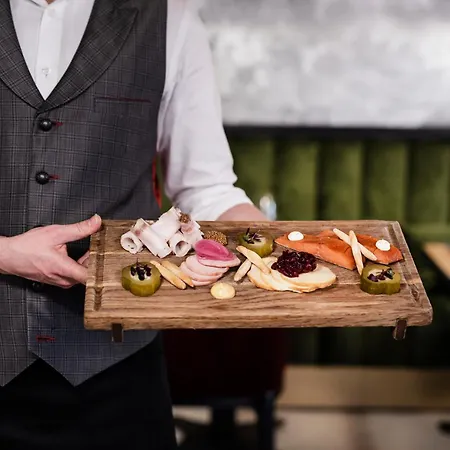 Отель The Bonerowski Palace Boutique