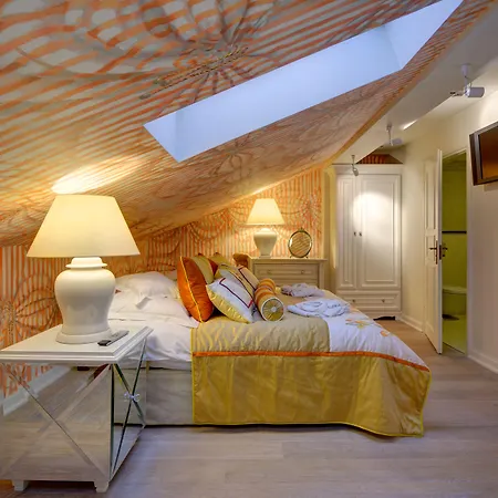 Отель The Bonerowski Palace Boutique 5*