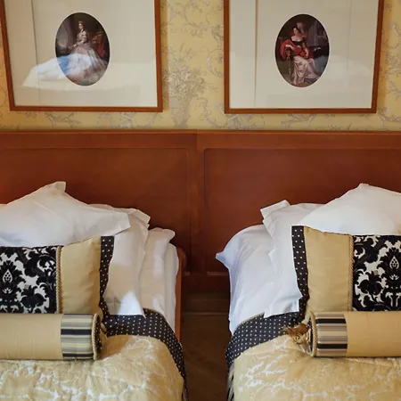 Отель The Bonerowski Palace Boutique