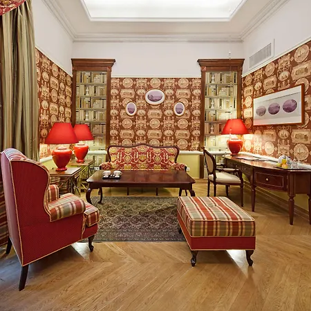 Отель The Bonerowski Palace Boutique