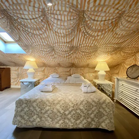 Отель The Bonerowski Palace Boutique