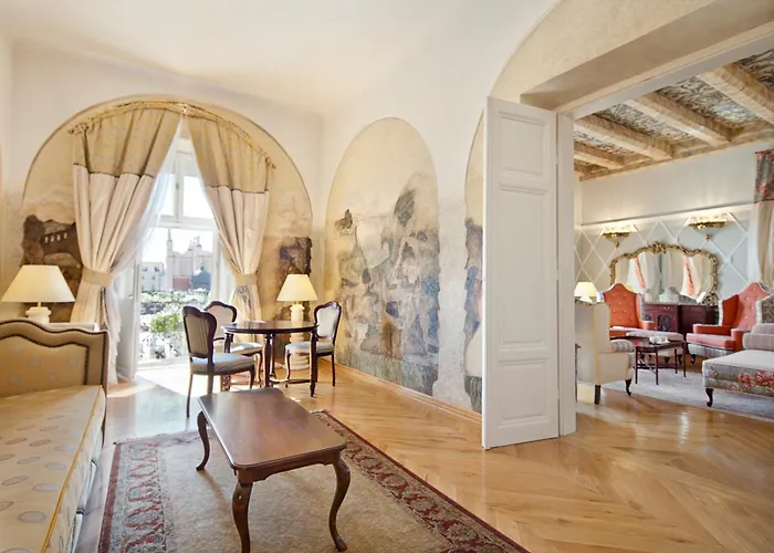 The Bonerowski Palace Boutique Otel