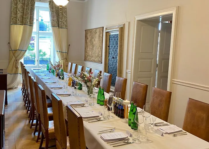 The Bonerowski Palace Boutique Otel