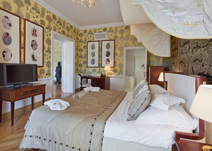 The Bonerowski Palace Boutique Otel