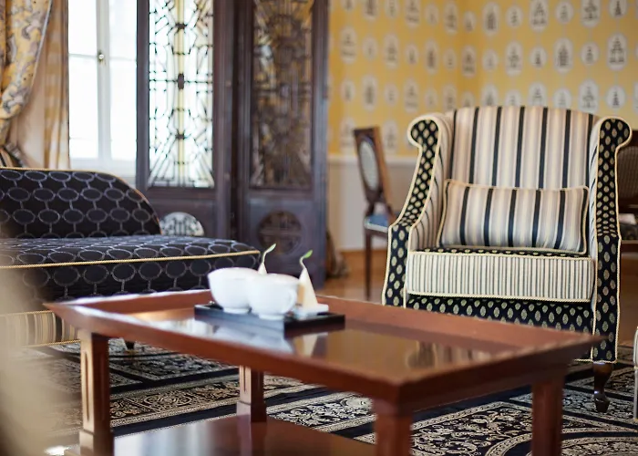 The Bonerowski Palace Boutique 5*