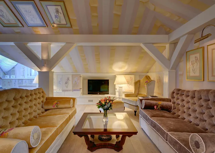 Otel The Bonerowski Palace Boutique